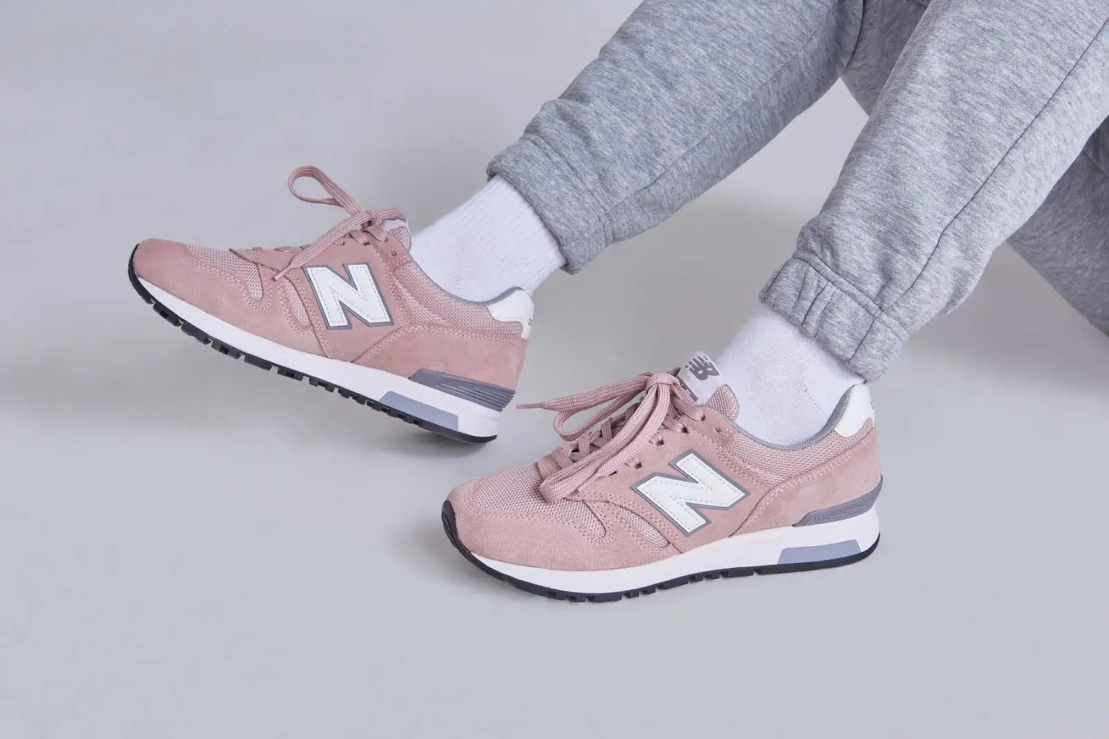 New Balance 565 ile Sokak Modasına Ayak Uydurun